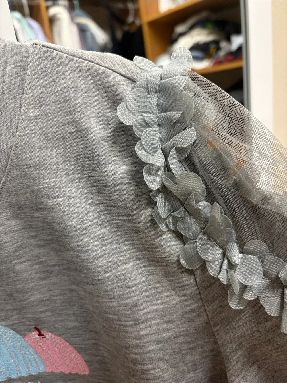Girls' Grey Tulle-Hem Dress with Pastel Hat Embroidery